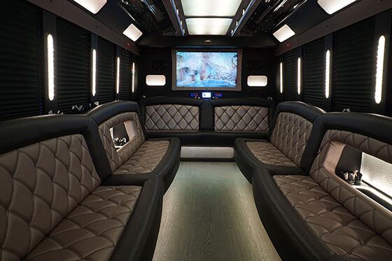 limo bus service with luxurious amenities